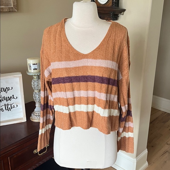 70s Vibe True Craft V-Neck Sweater - Brown and Cream Stripes Cropped New - Picture 2 of 16